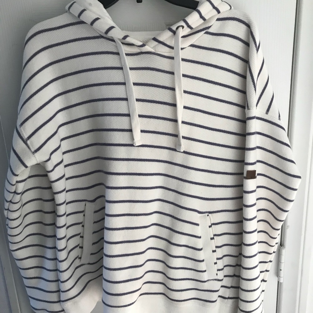 Roxy pullover hoodie